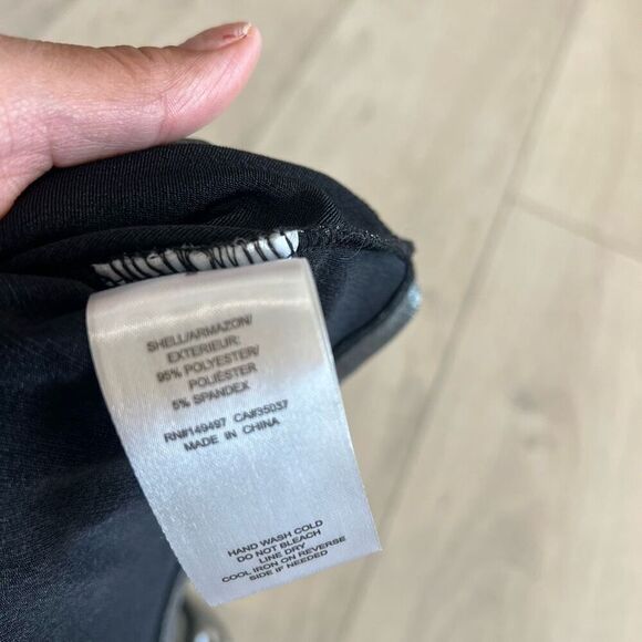 Joe's Metallic Jersey Top size s - Picture 7 of 10